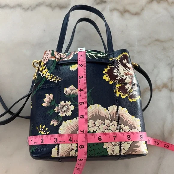 Tory Burch Block-T Printed Small Bucket Bag Navy Happy Times - Picture 10 of 17